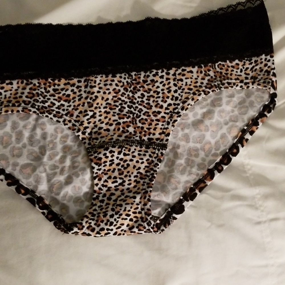 Panties - Picture 2 of 4